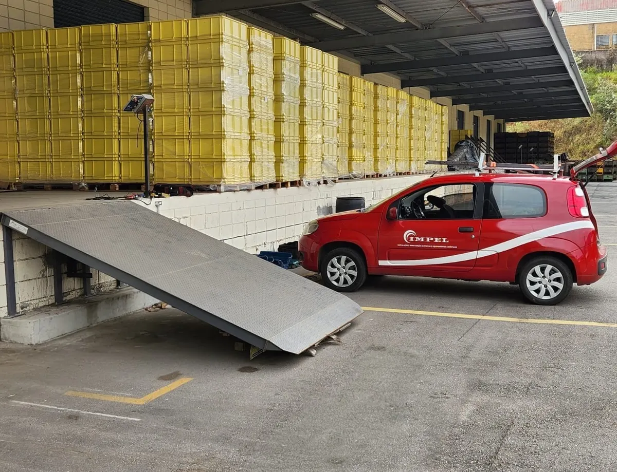 Venda, Manutenção e Instalação de Niveladoras de Doca e Portas Rápidas